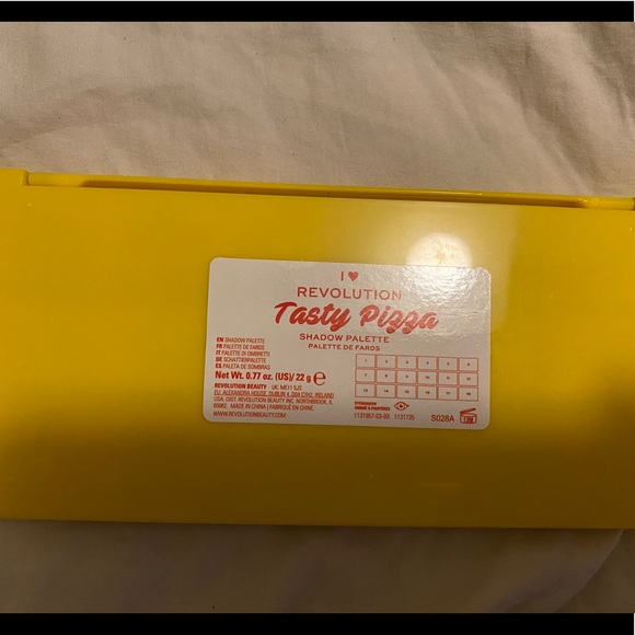 Eyeshadow - Picture 4 of 5